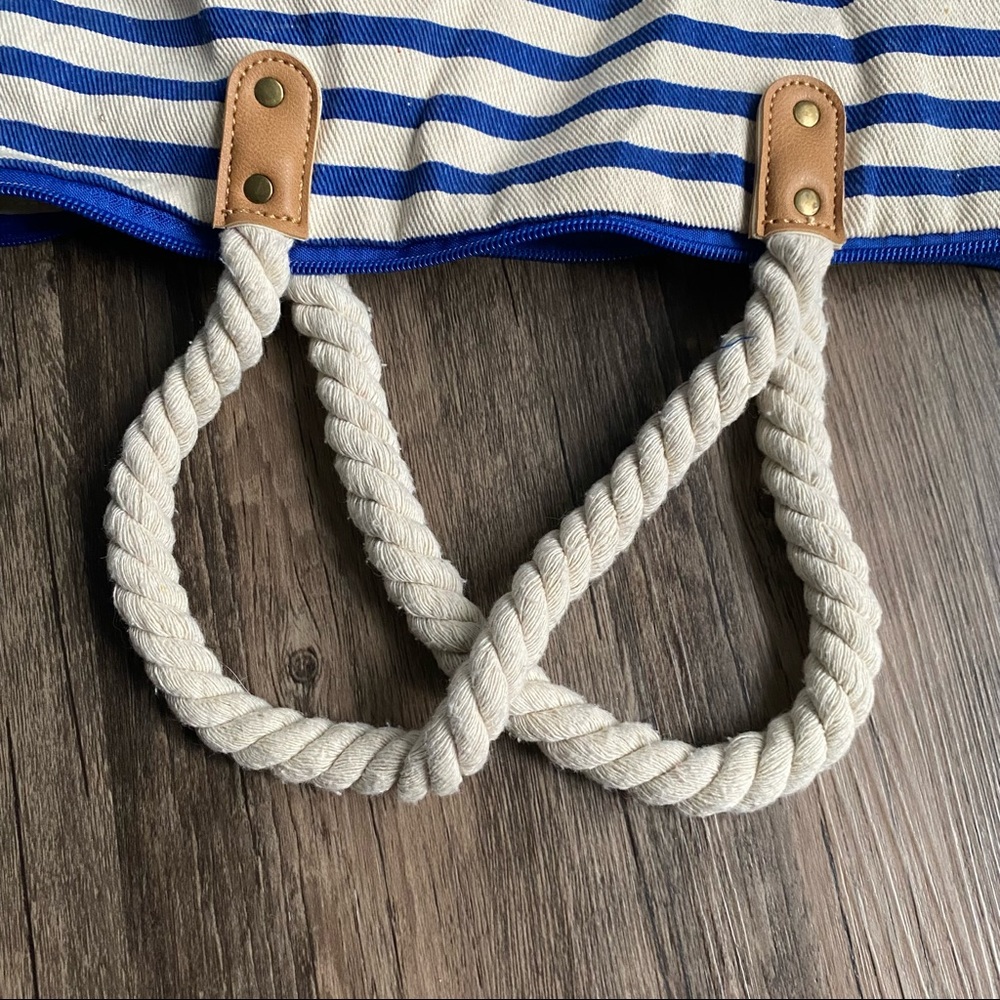 Medium Size Tote Bag - Picture 5 of 5